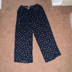 Hollister medium Navy and white floral lounge pants
